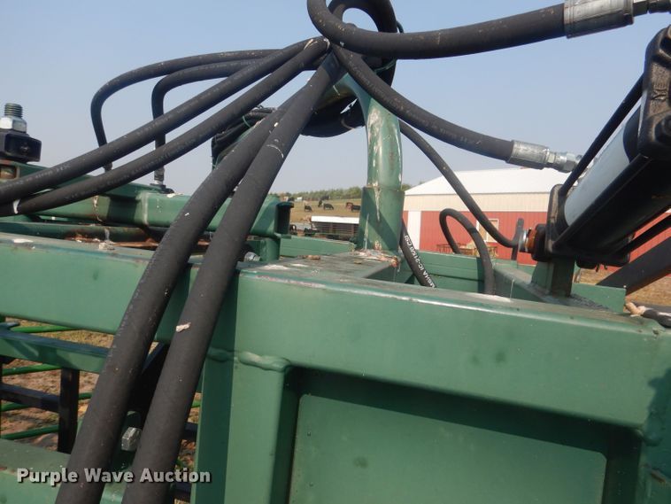 image for item HQ9514 Northstar 1000V  livestock chute