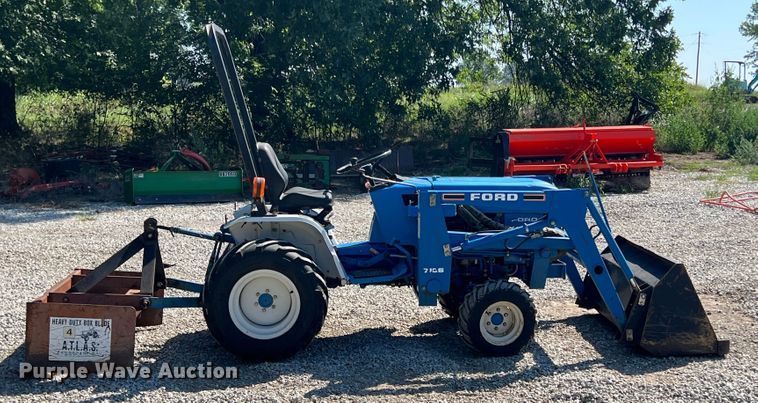 image for item IA9145 1997 New Holland 1220  MFWD tractor