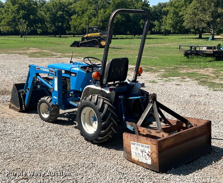 image for item IA9145 1997 New Holland 1220  MFWD tractor