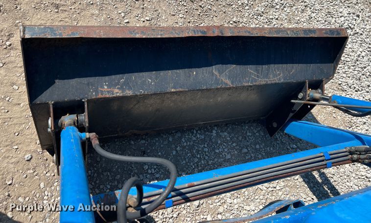 image for item IA9145 1997 New Holland 1220  MFWD tractor