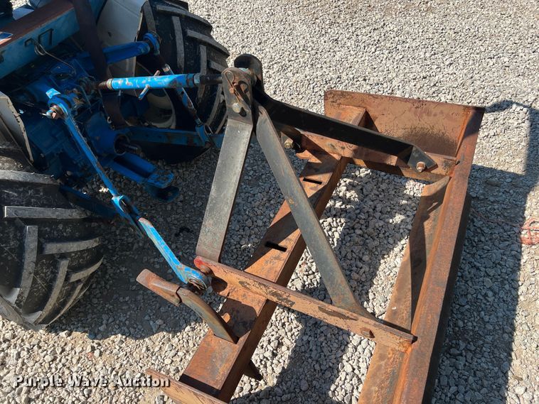 image for item IA9145 1997 New Holland 1220  MFWD tractor