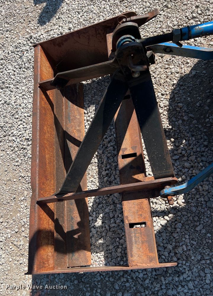 image for item IA9145 1997 New Holland 1220  MFWD tractor