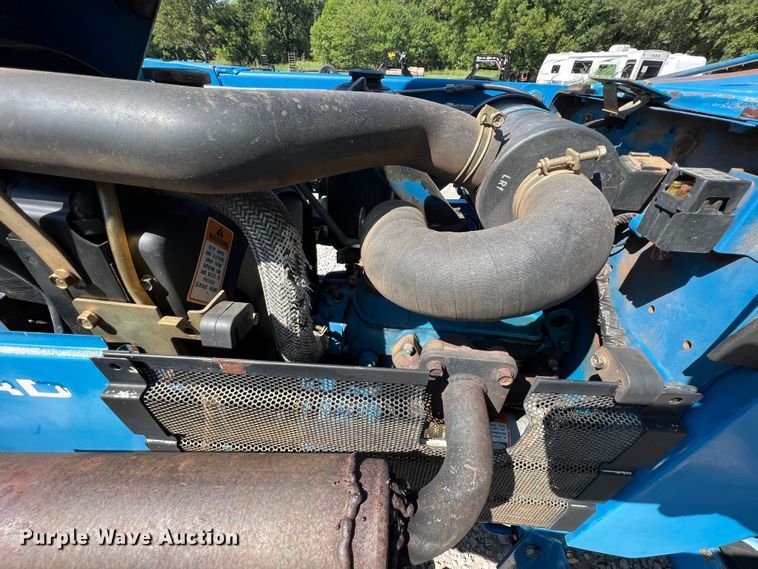 image for item IA9145 1997 New Holland 1220  MFWD tractor