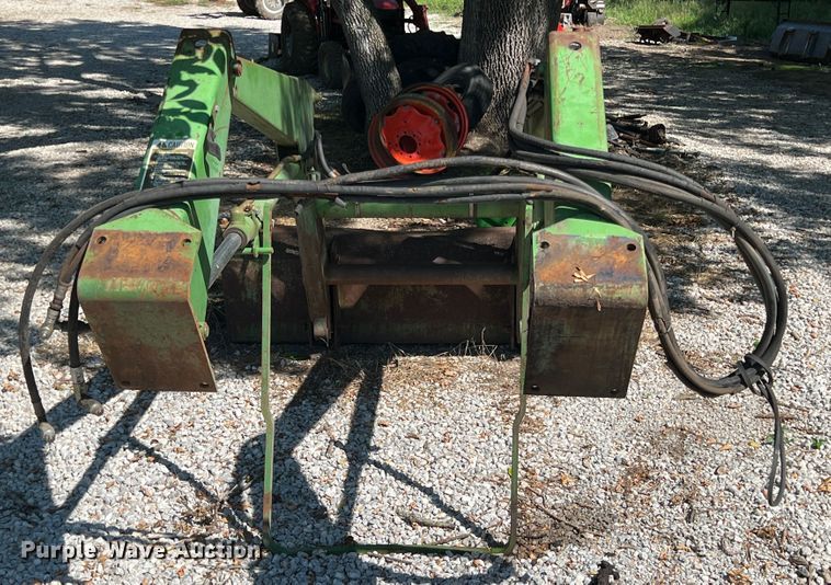 image for item IA9146 John Deere 148  loader