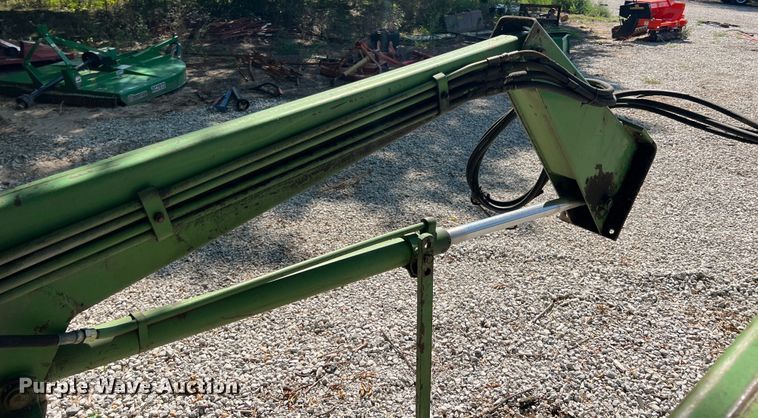 image for item IA9146 John Deere 148  loader