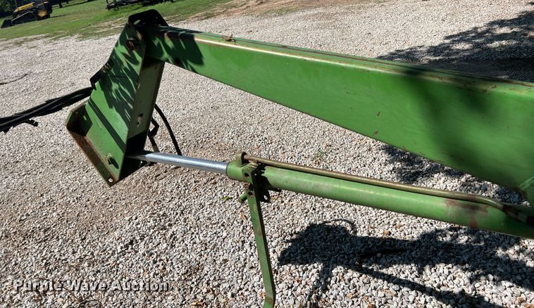 image for item IA9146 John Deere 148  loader