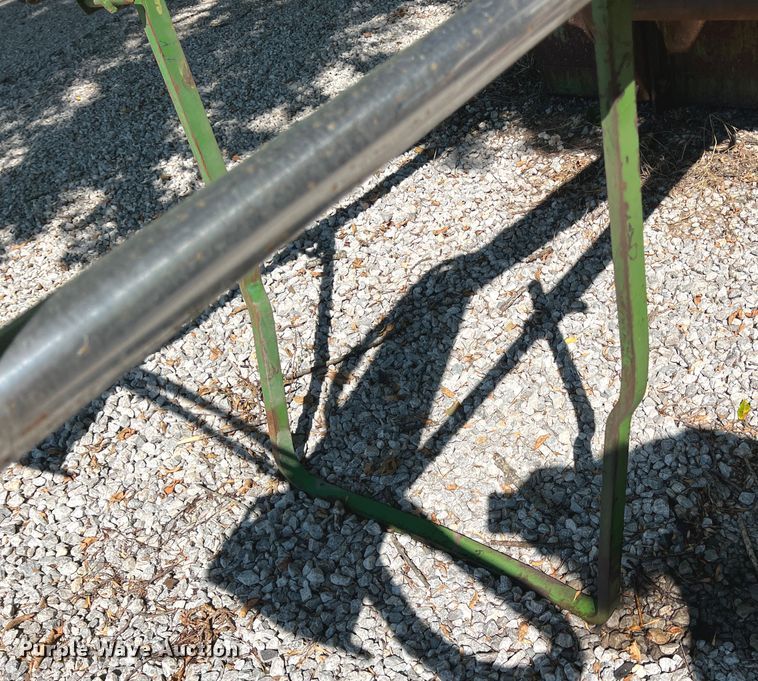 image for item IA9146 John Deere 148  loader