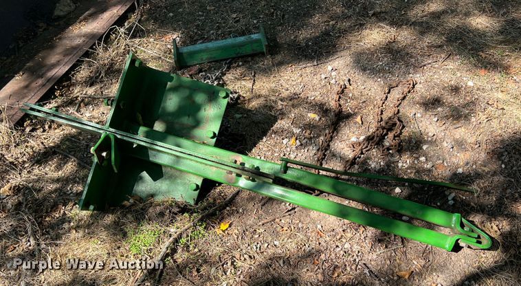 image for item IA9146 John Deere 148  loader