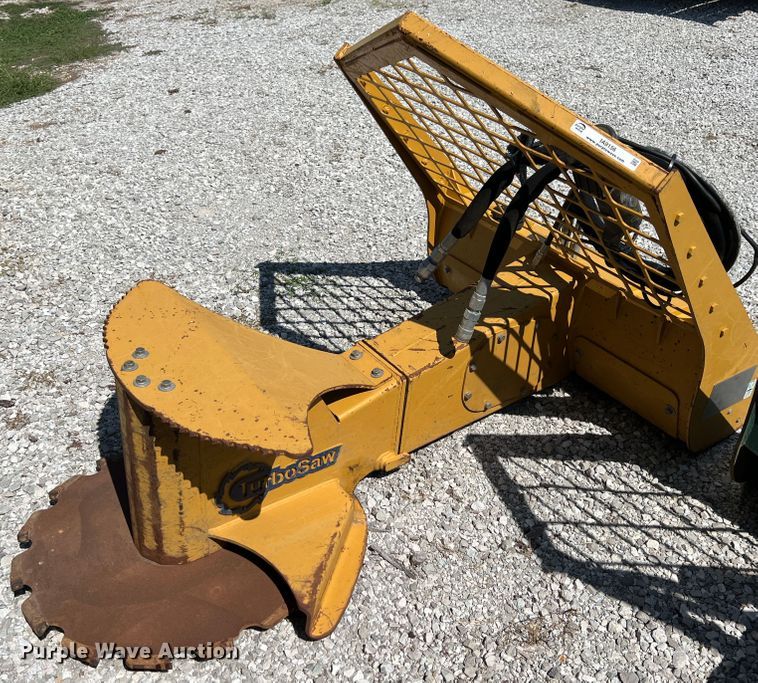image for item IA9156 2017 Turbo Saw RT30  skid steer tree saw