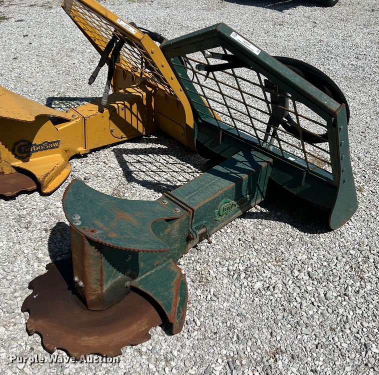 image for item IA9157 2015 Dougherty Forestry TQR  skid steer tree saw