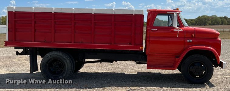 image for item IA9208 1966 Chevrolet C60  grain truck