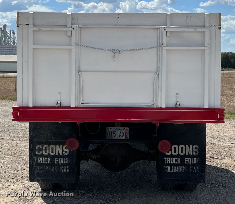 image for item IA9208 1966 Chevrolet C60  grain truck