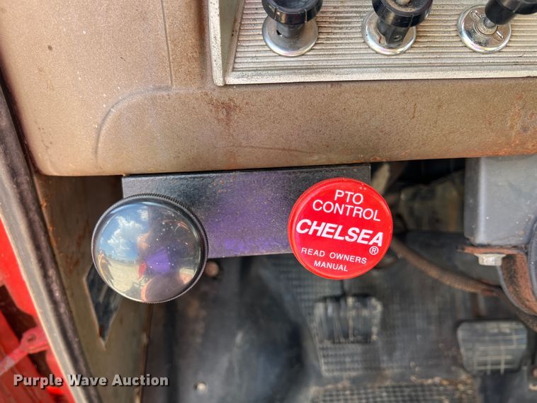 image for item IA9208 1966 Chevrolet C60  grain truck