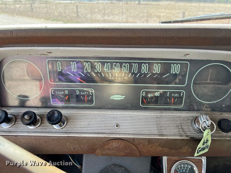 image for item IA9208 1966 Chevrolet C60  grain truck