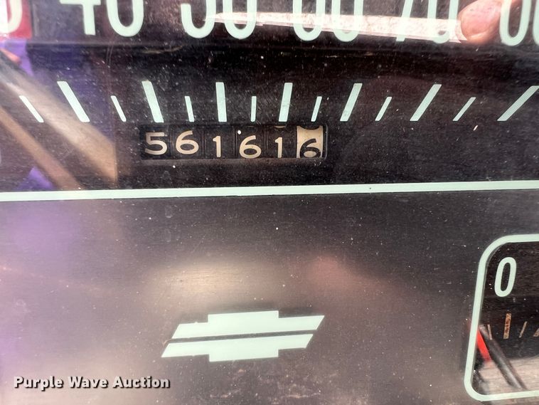 image for item IA9208 1966 Chevrolet C60  grain truck