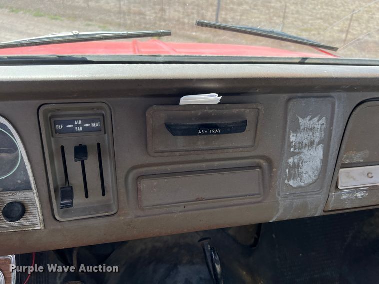 image for item IA9208 1966 Chevrolet C60  grain truck