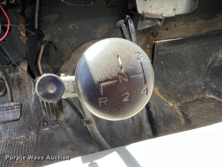 image for item IA9208 1966 Chevrolet C60  grain truck