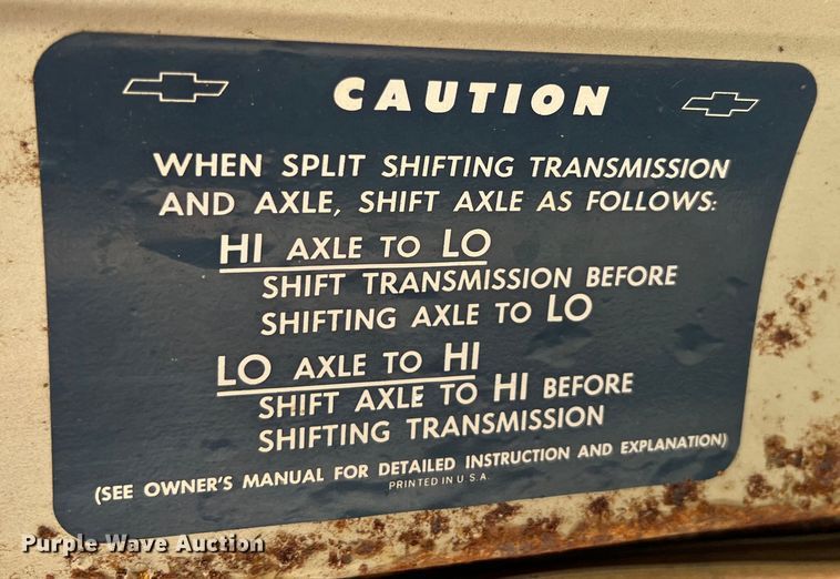 image for item IA9208 1966 Chevrolet C60  grain truck