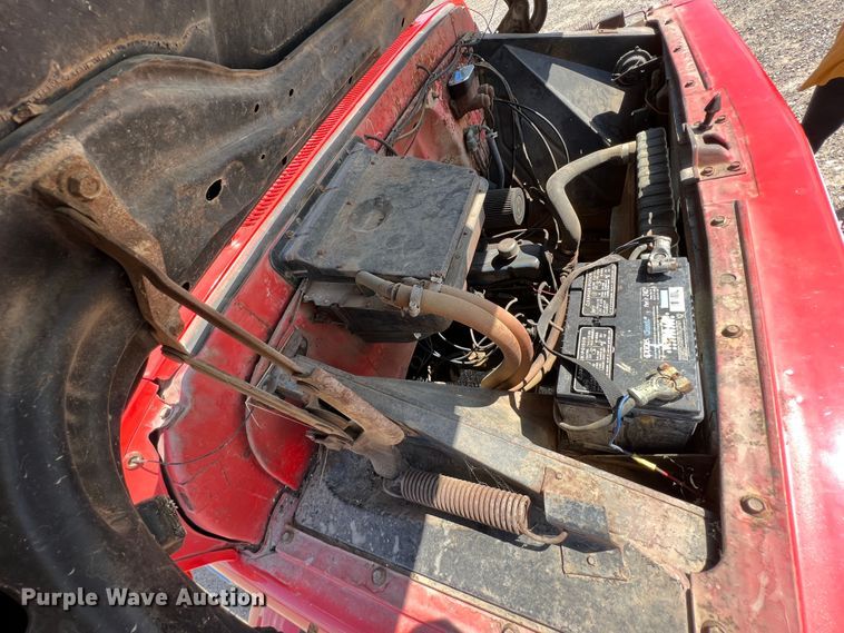 image for item IA9208 1966 Chevrolet C60  grain truck