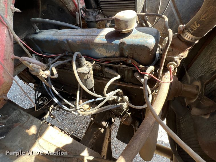 image for item IA9208 1966 Chevrolet C60  grain truck