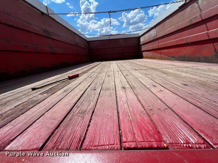 image for item IA9208 1966 Chevrolet C60  grain truck