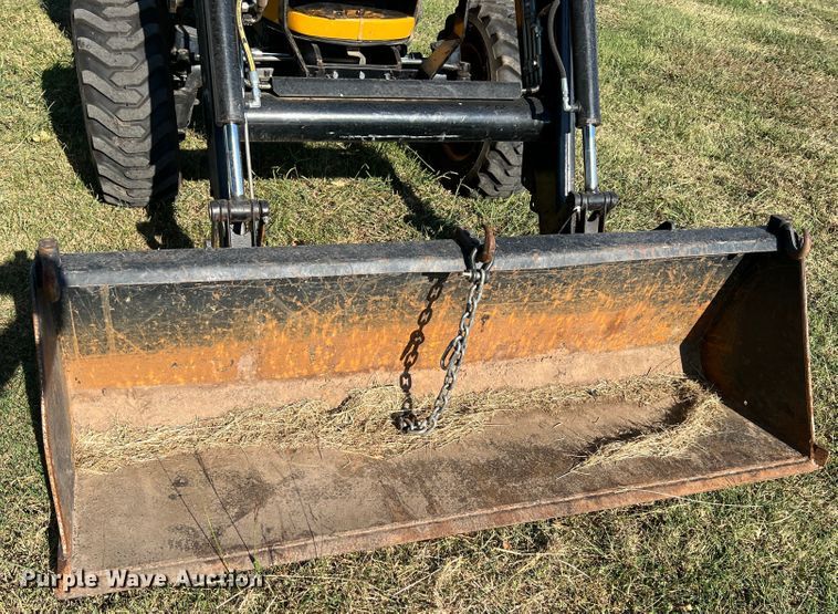 image for item IA9220 Cub Cadet LX410  MFWD tractor