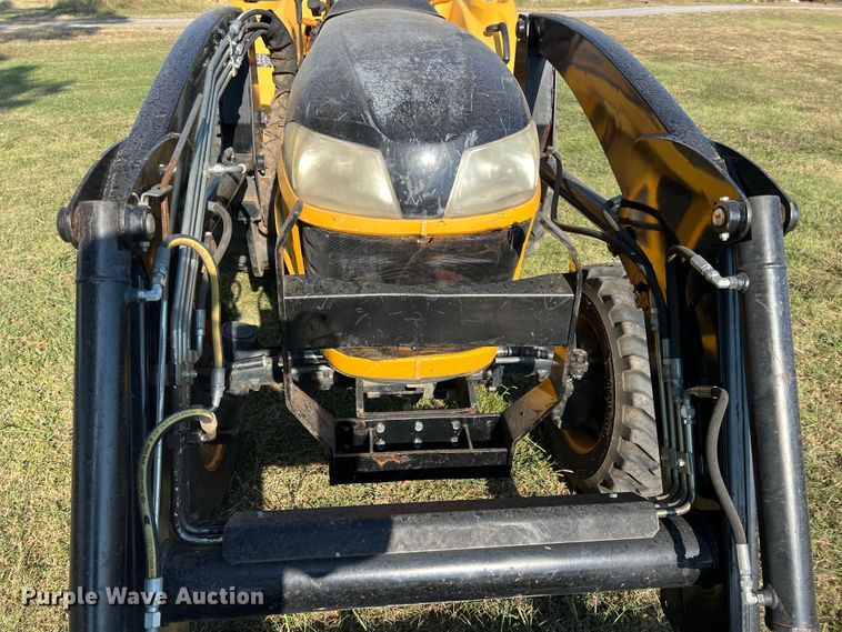 image for item IA9220 Cub Cadet LX410  MFWD tractor
