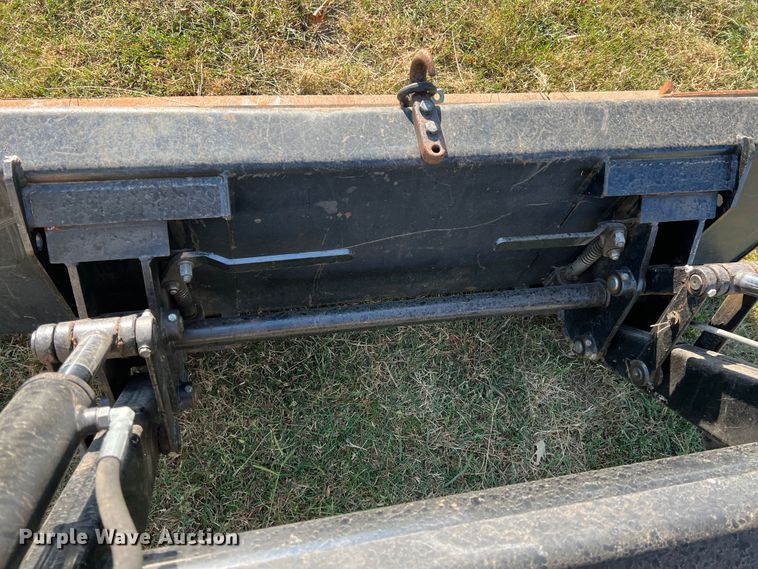 image for item IA9220 Cub Cadet LX410  MFWD tractor