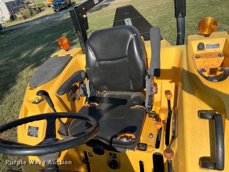 image for item IA9220 Cub Cadet LX410  MFWD tractor