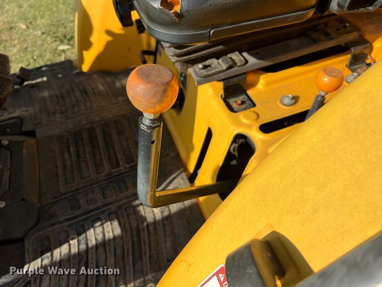 image for item IA9220 Cub Cadet LX410  MFWD tractor