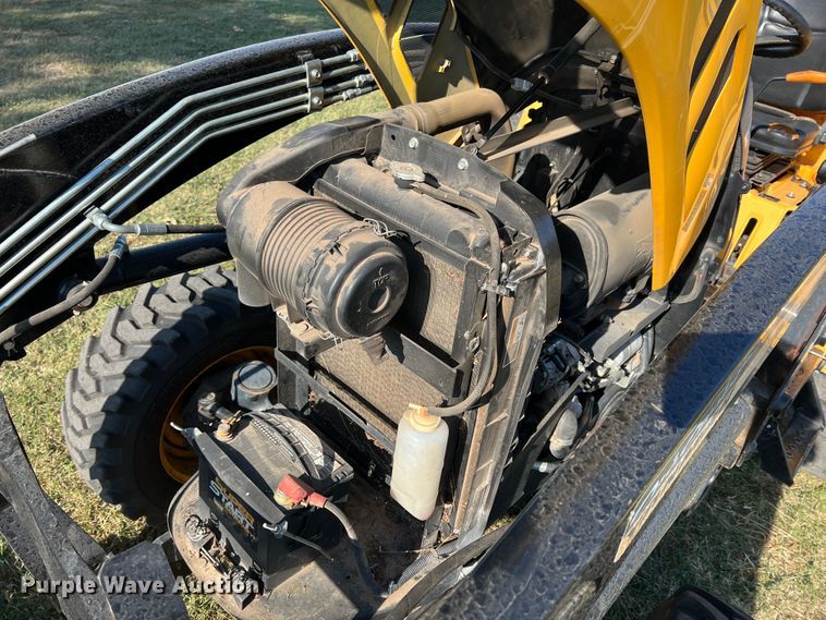 image for item IA9220 Cub Cadet LX410  MFWD tractor