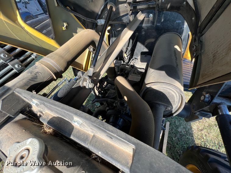 image for item IA9220 Cub Cadet LX410  MFWD tractor