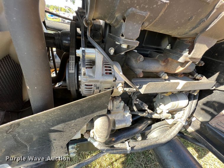 image for item IA9220 Cub Cadet LX410  MFWD tractor