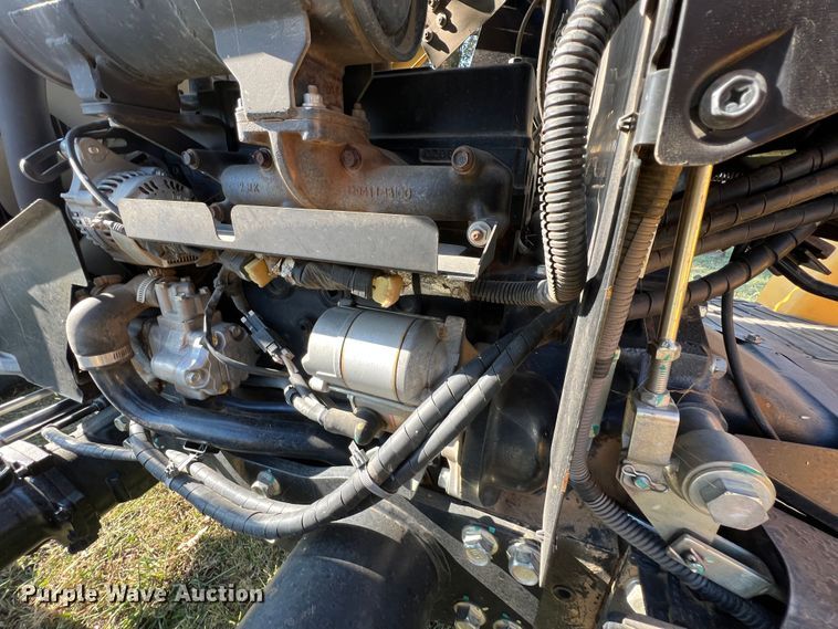 image for item IA9220 Cub Cadet LX410  MFWD tractor