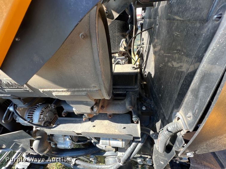 image for item IA9220 Cub Cadet LX410  MFWD tractor