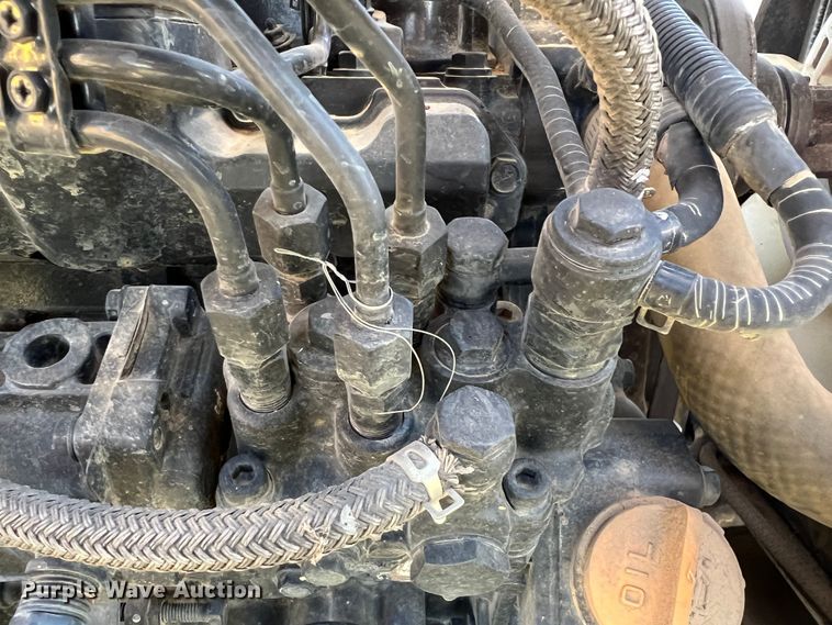 image for item IA9220 Cub Cadet LX410  MFWD tractor