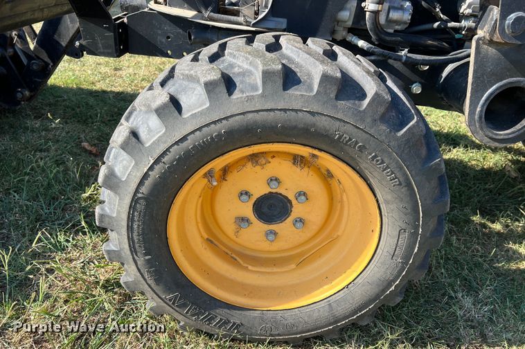 image for item IA9220 Cub Cadet LX410  MFWD tractor