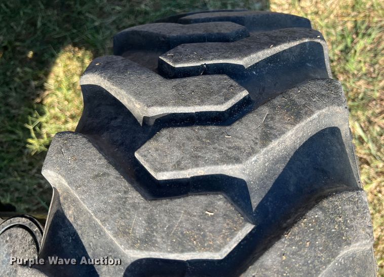 image for item IA9220 Cub Cadet LX410  MFWD tractor