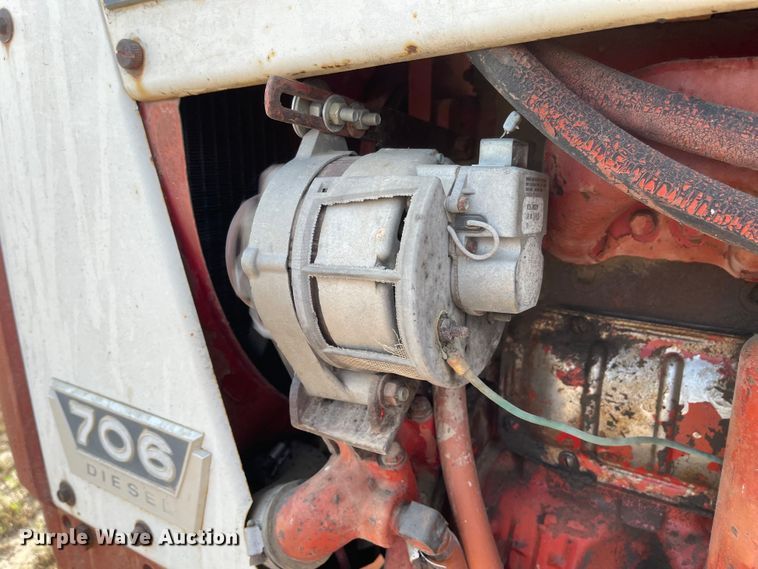image for item JD9330 1965 International Farmall 706  tractor