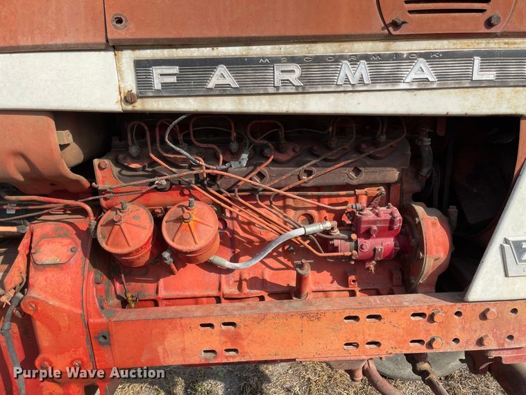 image for item JD9330 1965 International Farmall 706  tractor