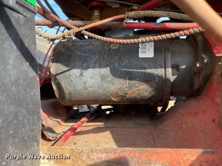 image for item JD9330 1965 International Farmall 706  tractor