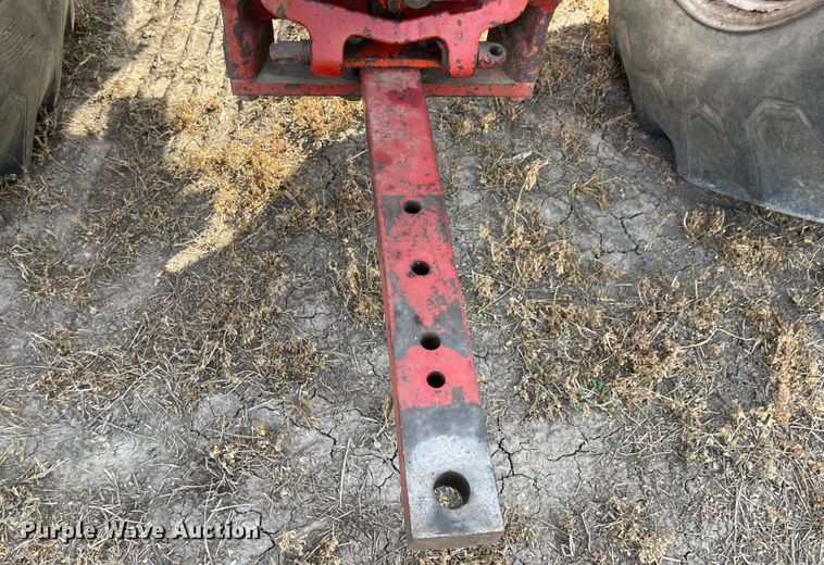 image for item JD9330 1965 International Farmall 706  tractor