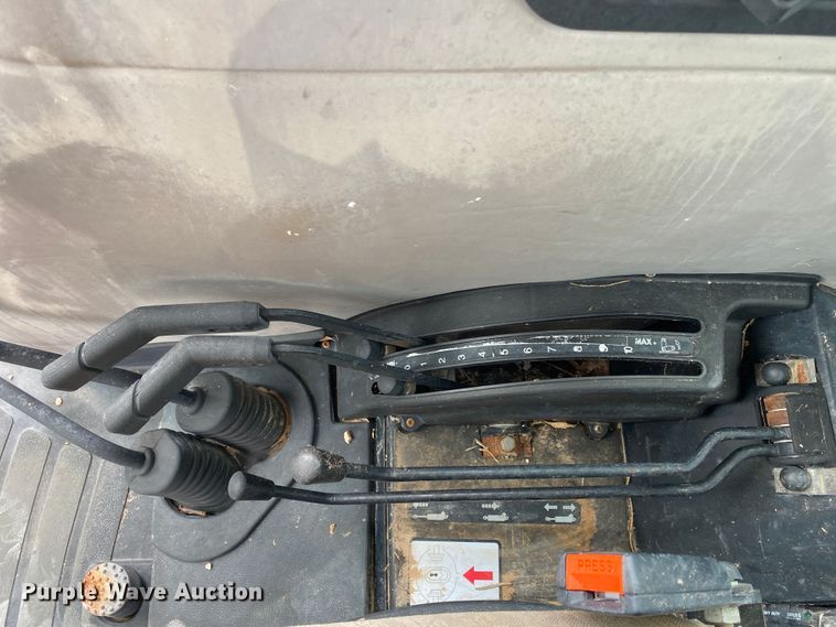 image for item JW9410 2009 Case Farmall 95  MFWD tractor