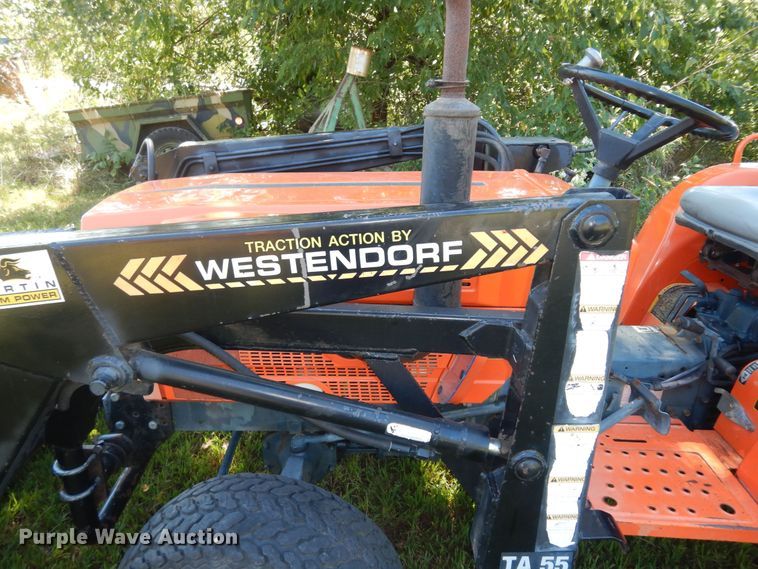 image for item KF9430 Kubota B9200D  MFWD tractor