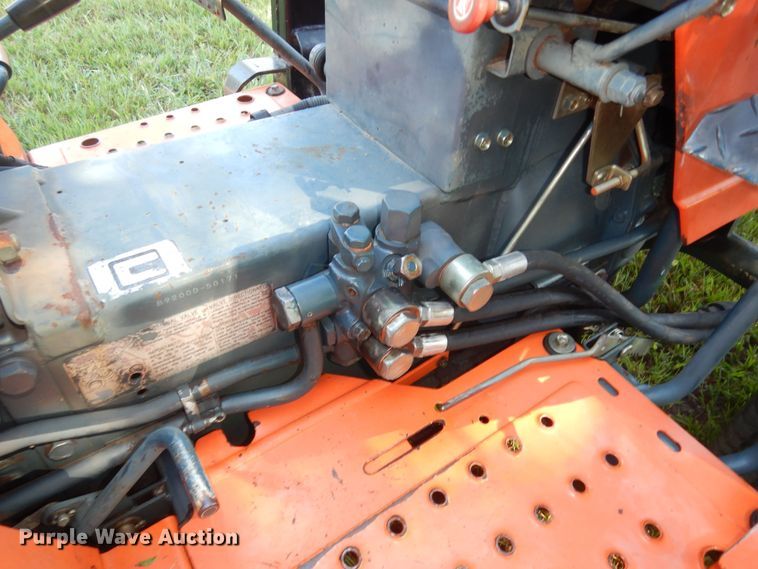 image for item KF9430 Kubota B9200D  MFWD tractor