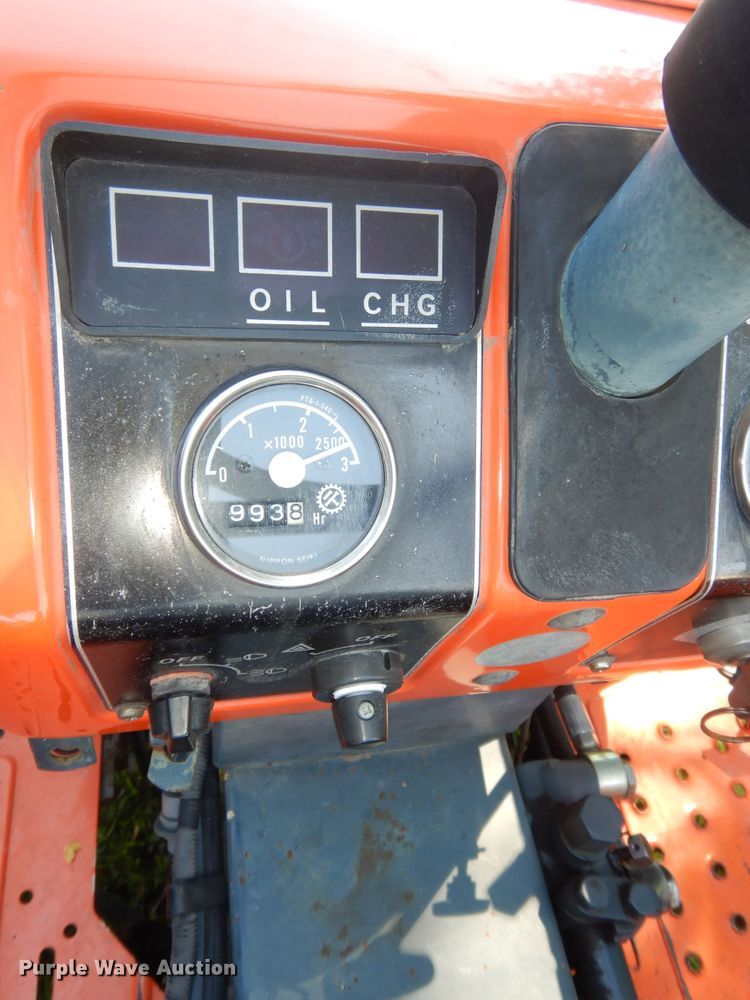 image for item KF9430 Kubota B9200D  MFWD tractor