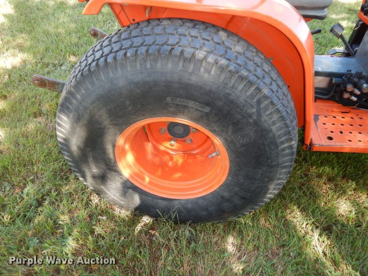 image for item KF9430 Kubota B9200D  MFWD tractor