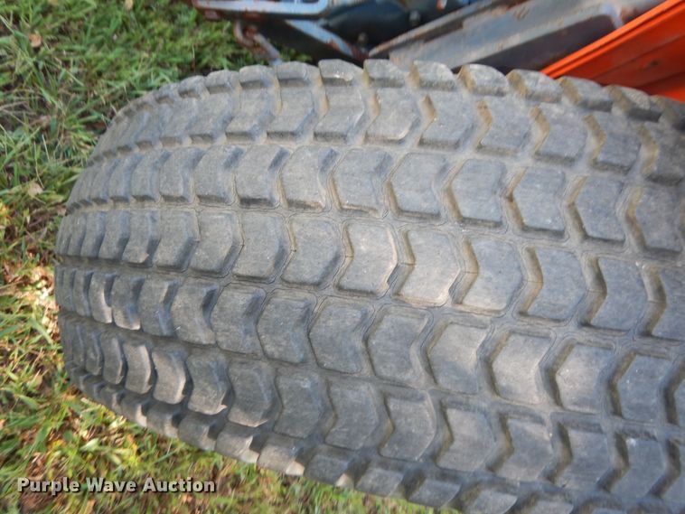 image for item KF9430 Kubota B9200D  MFWD tractor