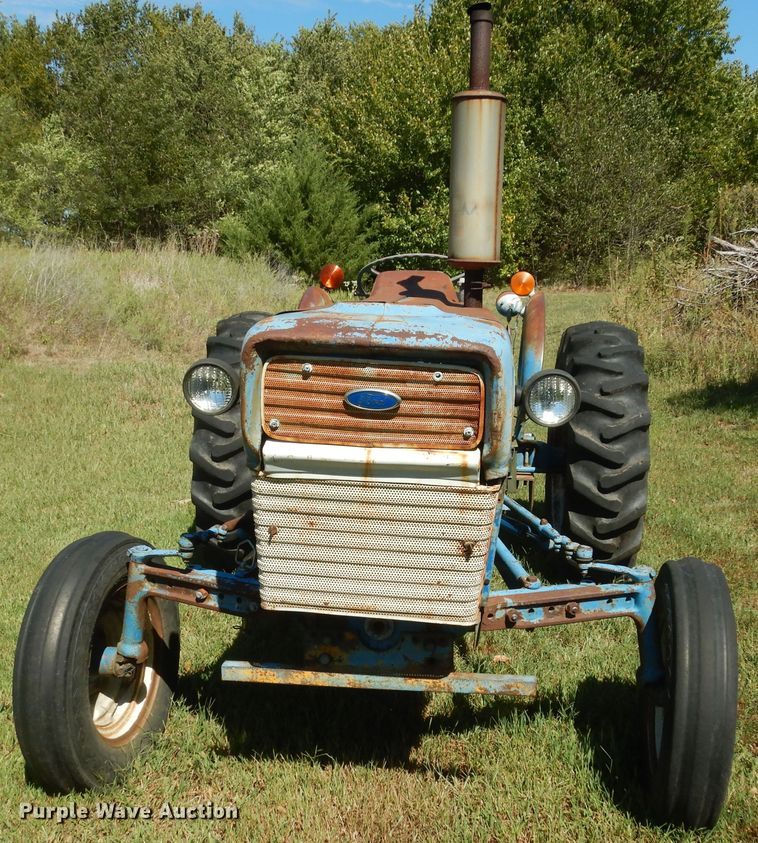 image for item KF9433 Ford 3000 tractor