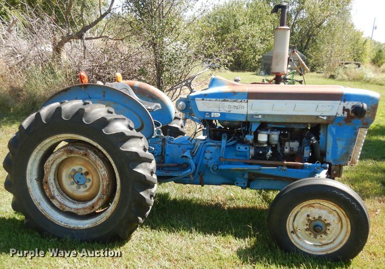 image for item KF9433 Ford 3000 tractor